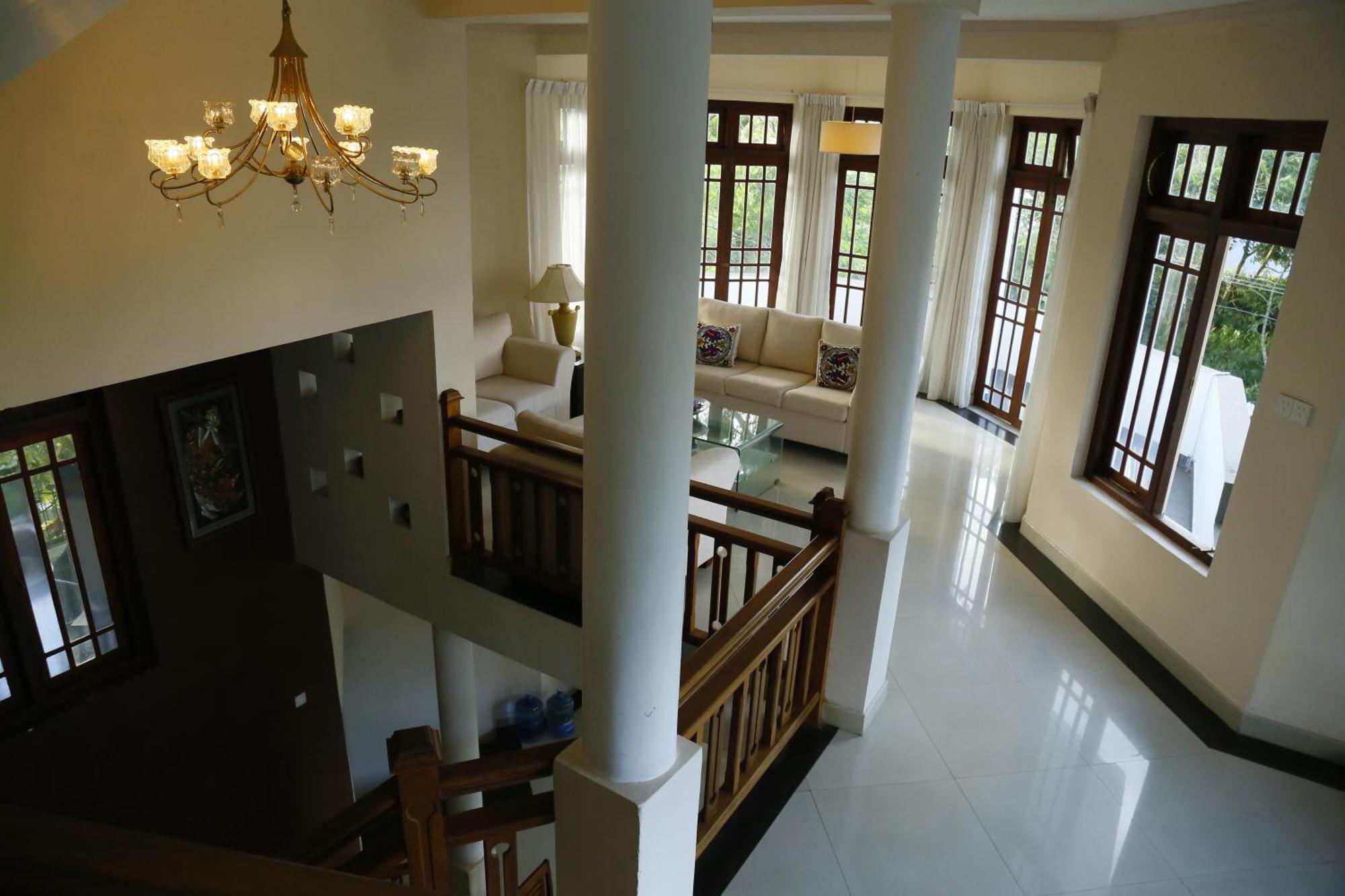 Crown Hills Kandy Inn Extérieur photo